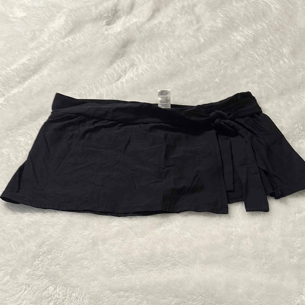 Tommy Bahama Black bikini skirt with built in underwear size large